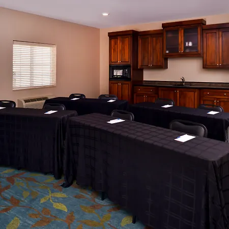 Candlewood Suites Bloomington-Normal By Ihg