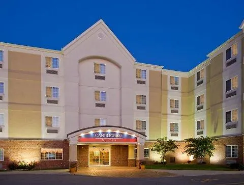 Candlewood Bloomington-normal By Ihg Hotel 3*