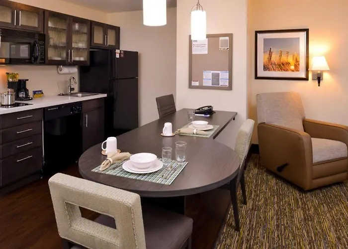 Candlewood Bloomington-normal By Ihg 3*