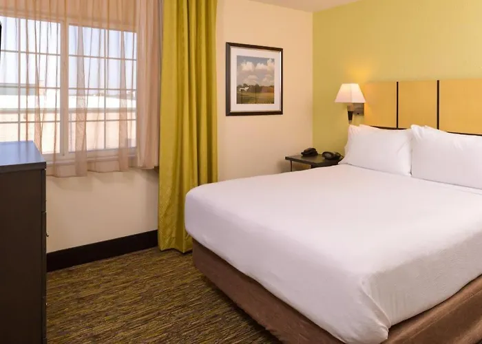 Hotel Candlewood Bloomington-normal By Ihg Normal