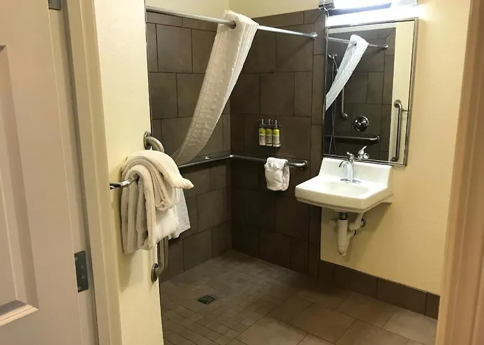 Candlewood Bloomington-normal By Ihg Hotel Normal