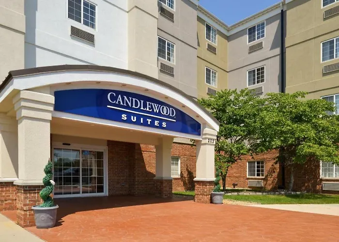 Candlewood Bloomington-normal By Ihg Hotel 3*