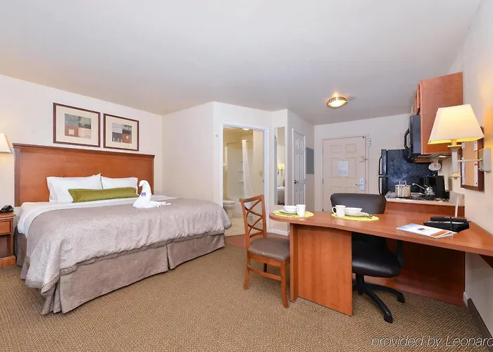 Candlewood Bloomington-normal By Ihg Hotel
