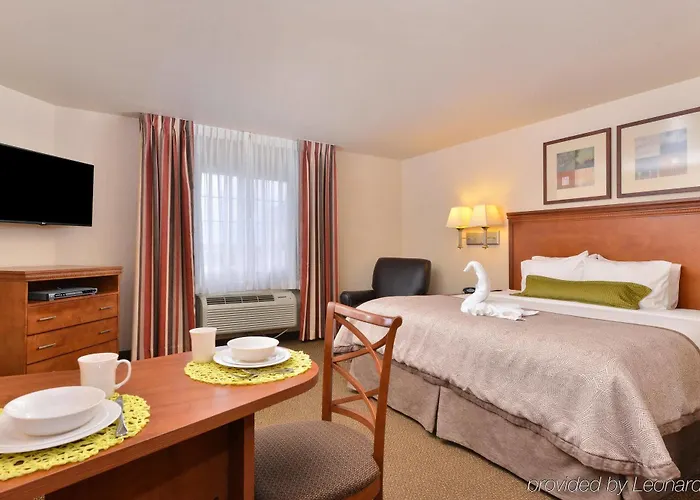 Hotel Candlewood Bloomington-normal By Ihg